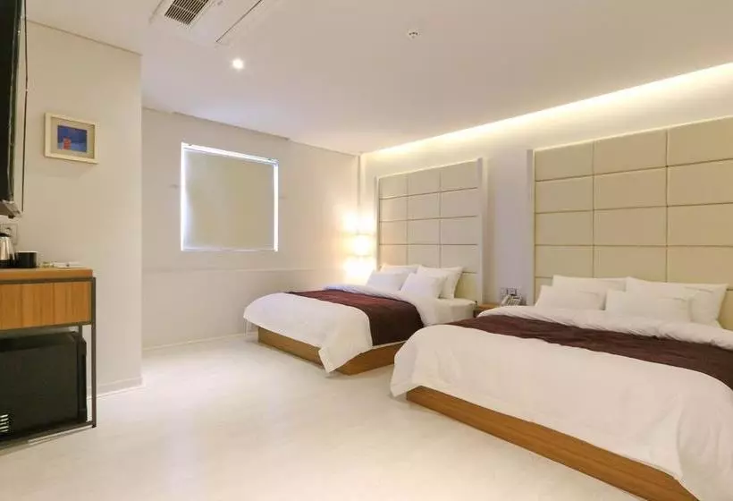 Fotos del hotel Best In City:  20