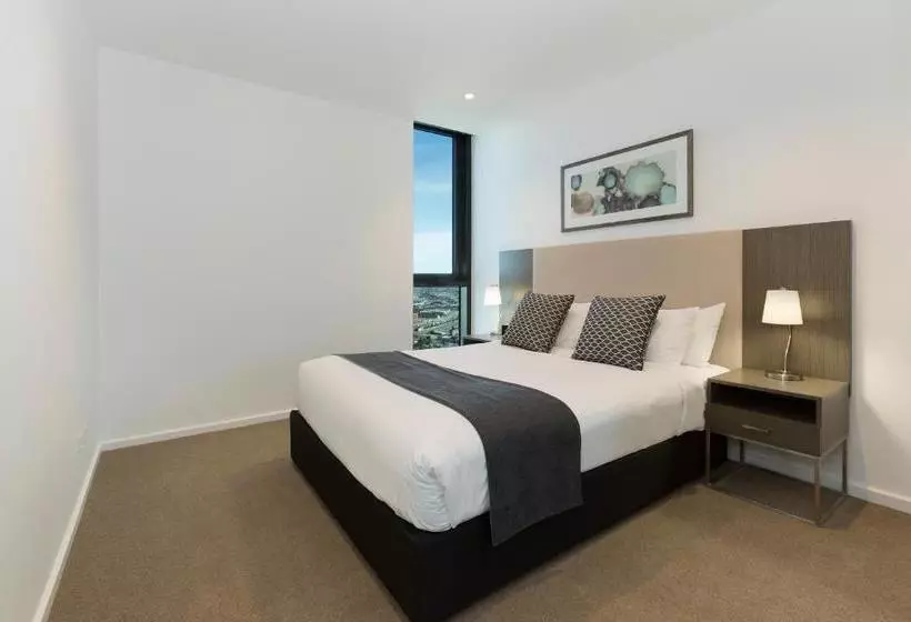 City Tempo – Lonsdale St.