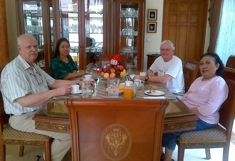 Fotos del hotel Pesona Guest House Jakarta:  10