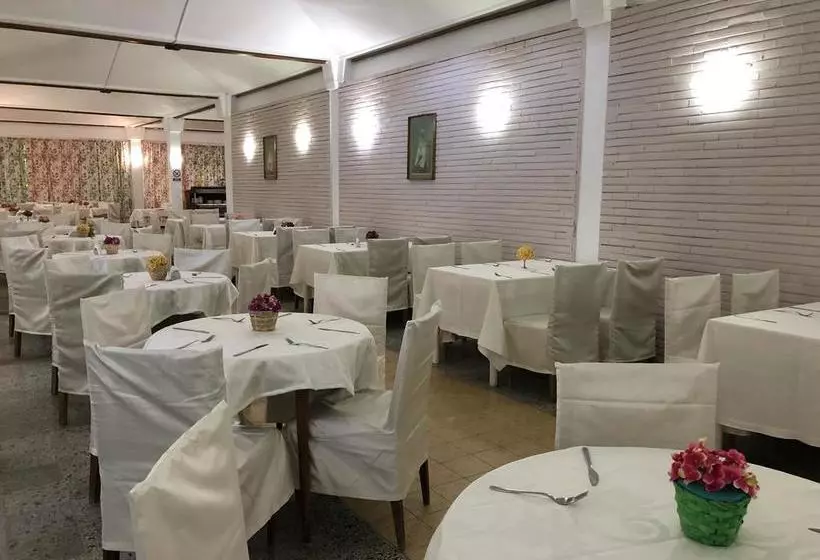 Fotos del hotel Semiramis:  5