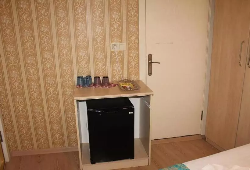 Fotos del hotel Omega Inn:  22