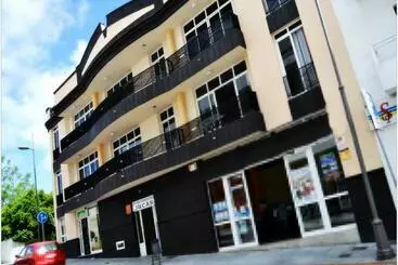 Apartamentos Jucar - La Frontera