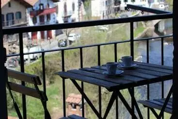 Apartamentos Elizondo Center - Baztan