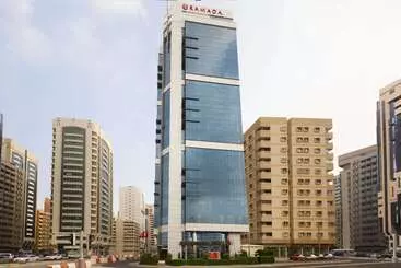 Hotel Ramada Abu Dhabi Corniche
