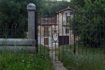 La Torre Del Molino Es Una Casa Rural Ubicada Sobr - Tormellas