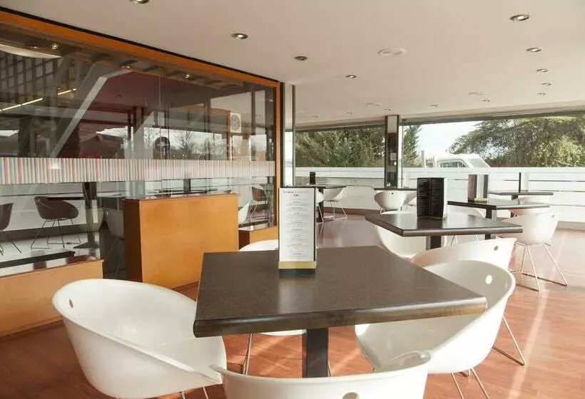 Fotos del hotel Hotel Condes de Urgel:  8