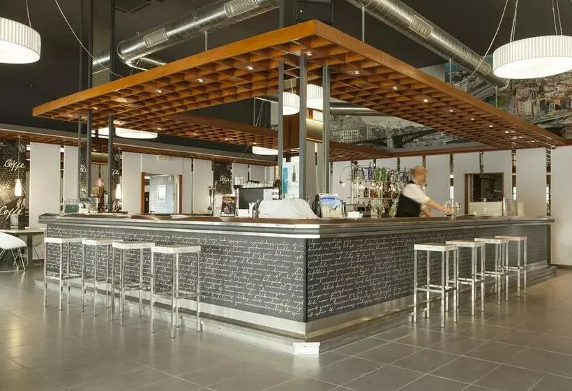 Fotos del hotel Hotel Condes de Urgel:  3