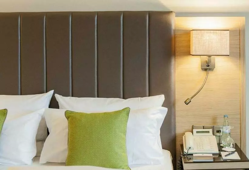 Fotos del hotel Althoff Hotel Am Schlossgarten:  10