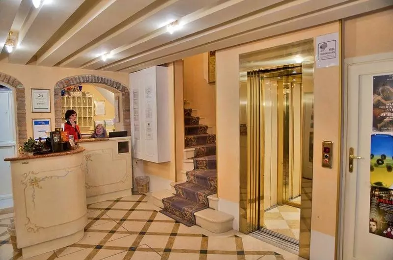 Fotos del hotel Locanda Ovidius:  2