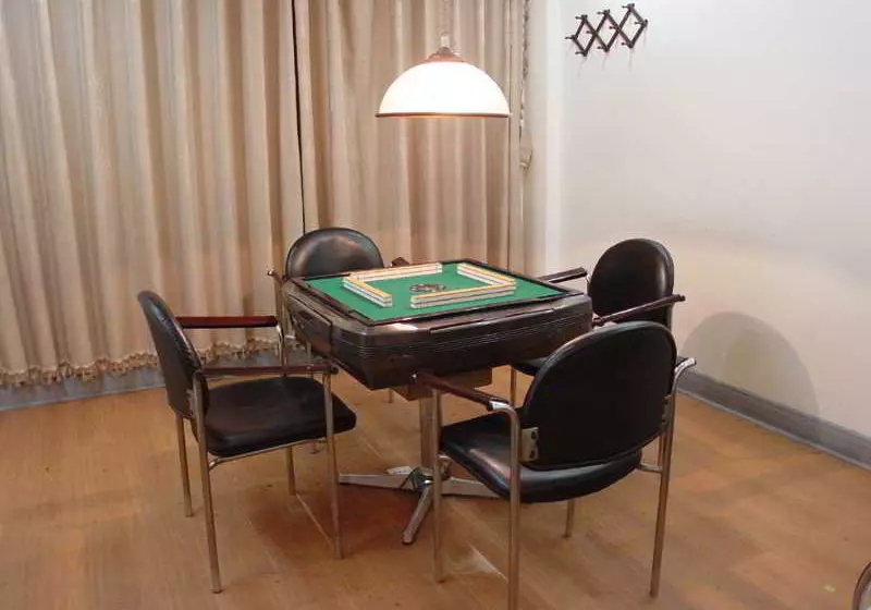 Fotos del hotel Overseas Chinese:  10