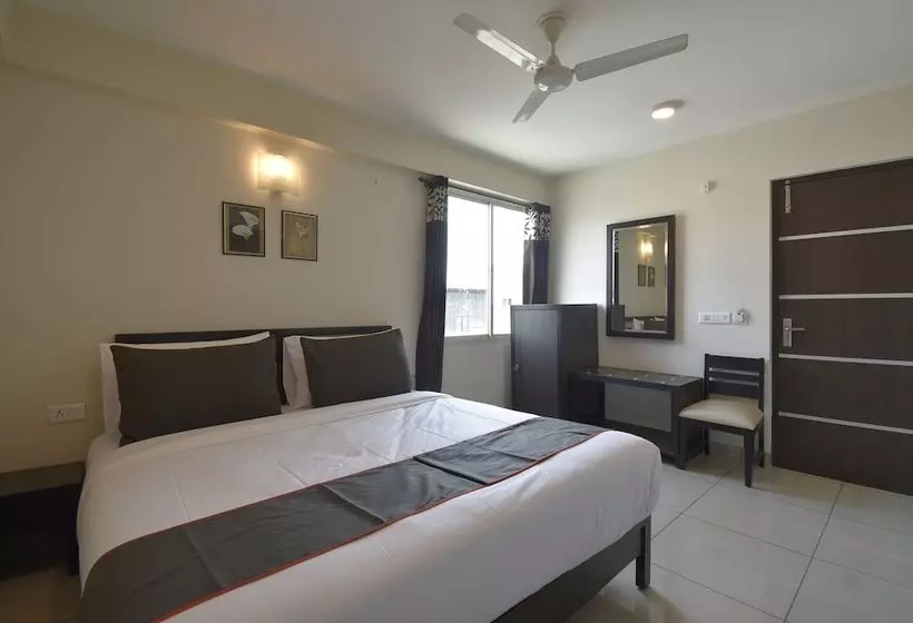 Fotos del hotel Collection O 48220 Ram Nagar Colony:  11