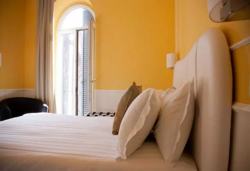 Fotos del hotel Roma Resort Trevi:  17