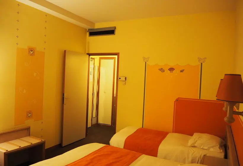 Fotos del hotel Splendid Hôtel Grenoble Centre Gare:  20