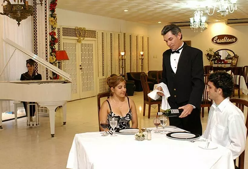 Fotos del hotel Gran Caribe Playa Caleta Salsa Club:  4