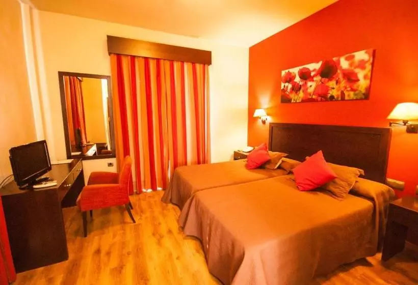 Fotos del hotel Atalaya De La Campiña:  5