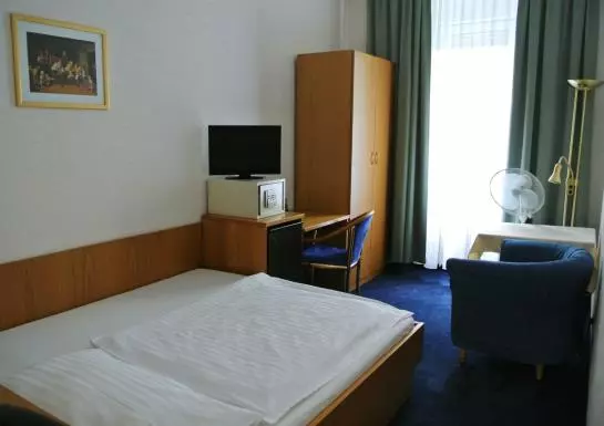 Fotos del hotel Pension Schönbrunn:  2