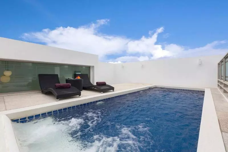 Fotos del hotel The Regent Condo:  2