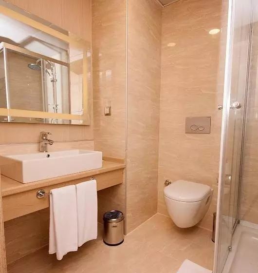 Fotos del hotel Golden Way Giyimkent:  7