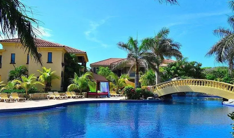 Parrot Tree Beach Resort