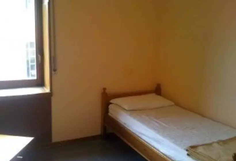 Fotos del hotel Ostello Aig Mergellina:  17