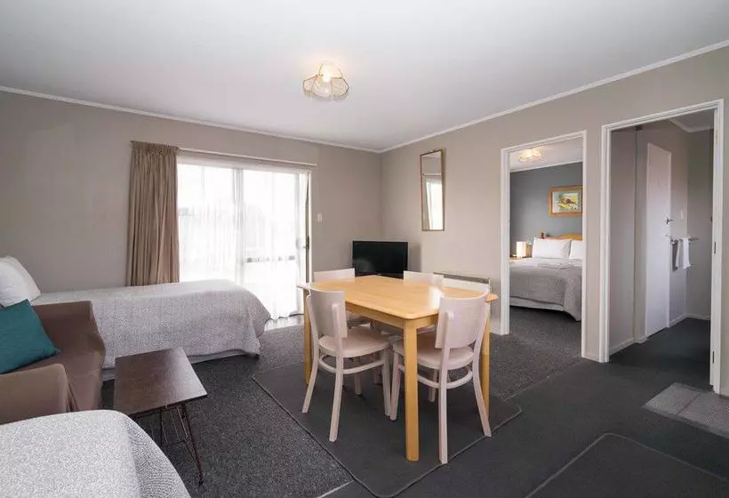 Fotos del hotel Trafalgar Lodge:  7