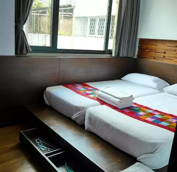 Fotos del hotel At One Inn Hualampong:  5