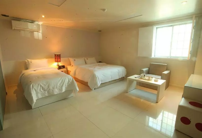 Fotos del hotel Merdi:  2