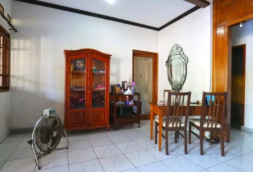 Fotos del hotel Santo Guest House:  9