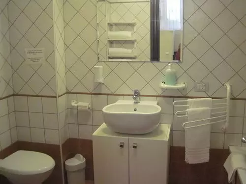 Fotos del hotel Kiara Guesthouse:  9