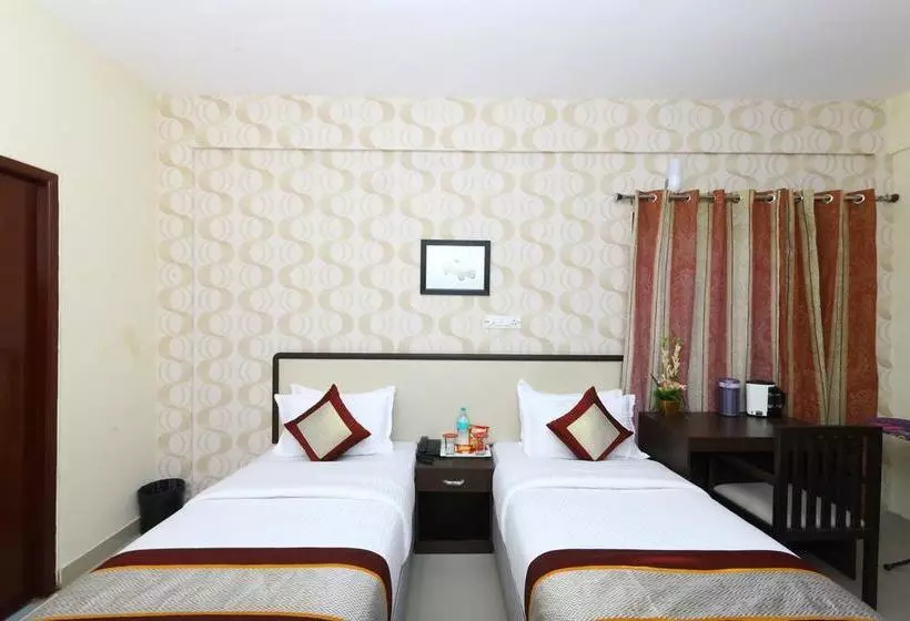 Fotos del hotel Oyo 4917 Near Sathyabama University:  15