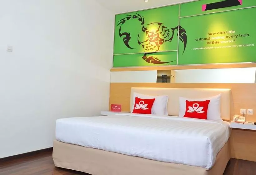 Fotos del hotel Zen Rooms Basic Kedung Sari Wonorejo:  10