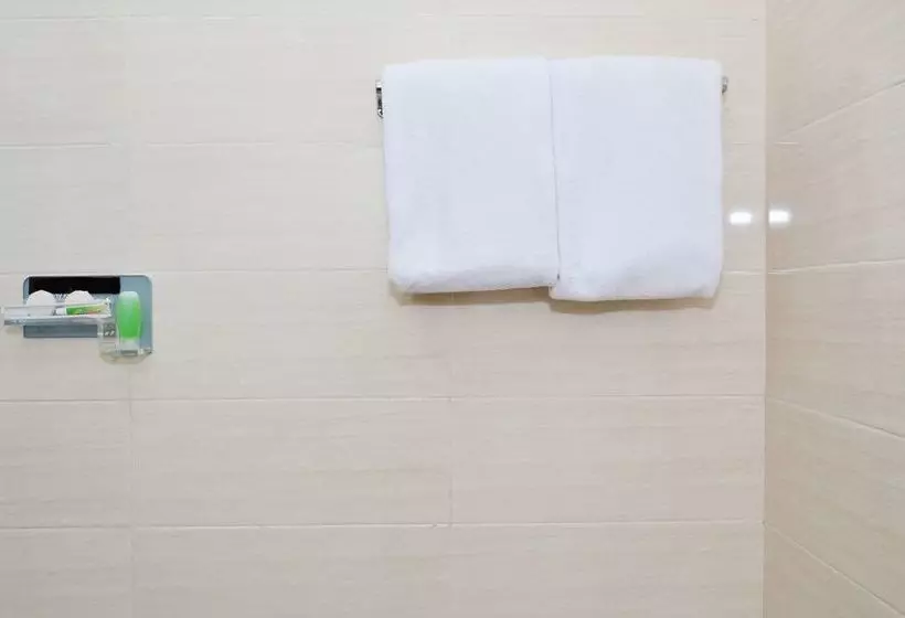 Fotos del hotel Zen Rooms Basic Kedung Sari Wonorejo:  20