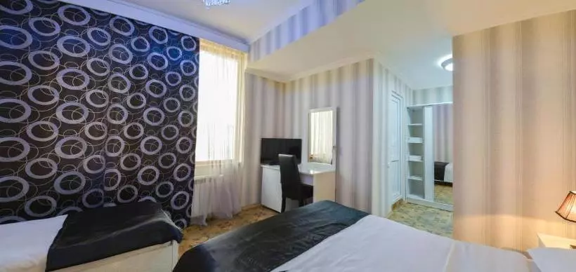 Fotos del hotel Eurolux:  9