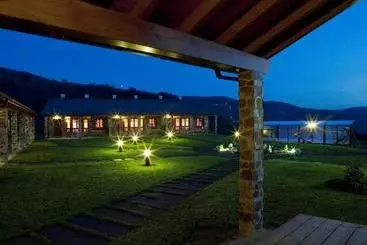 Apartamentos Rurales El Fresnu - San Pelayo de Tahona