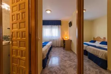 Apartamentos La Bolera - Isla
