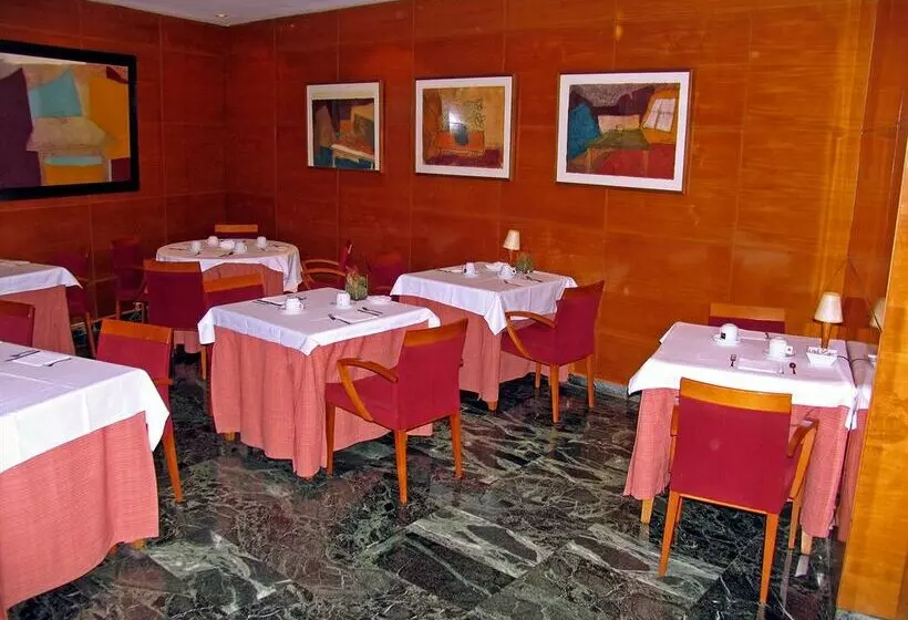 Fotos del hotel Ginosi Pedralbes:  8