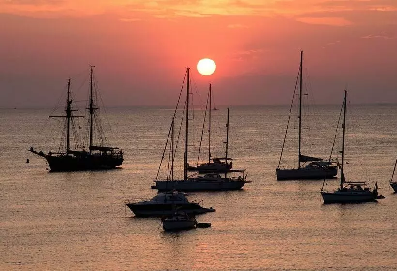 Fotos del hotel Neptuno:  23