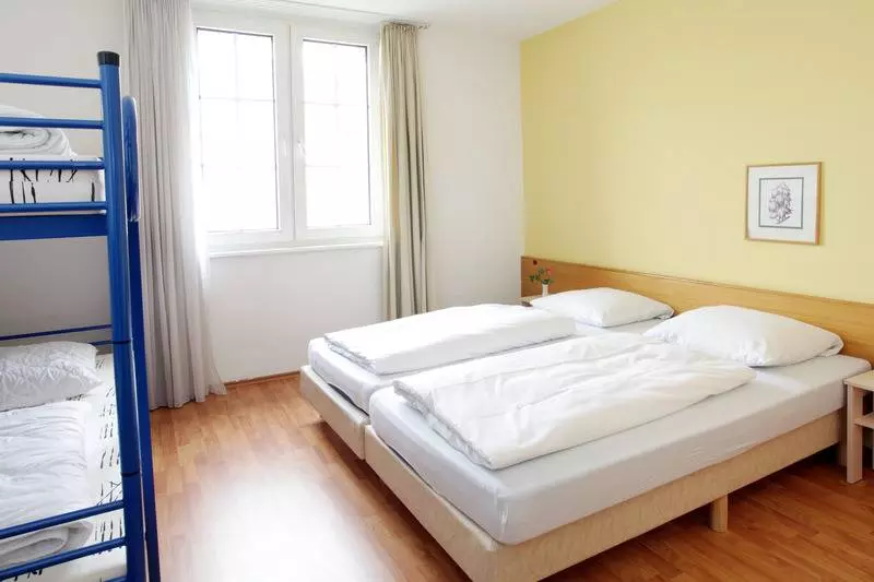 Fotos del hotel A&O Karlsruhe Hauptbahnhof:  15