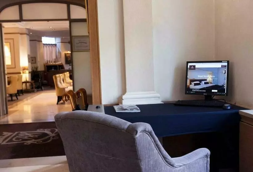 Fotos del hotel Royal  Paris Champs Elysées:  15