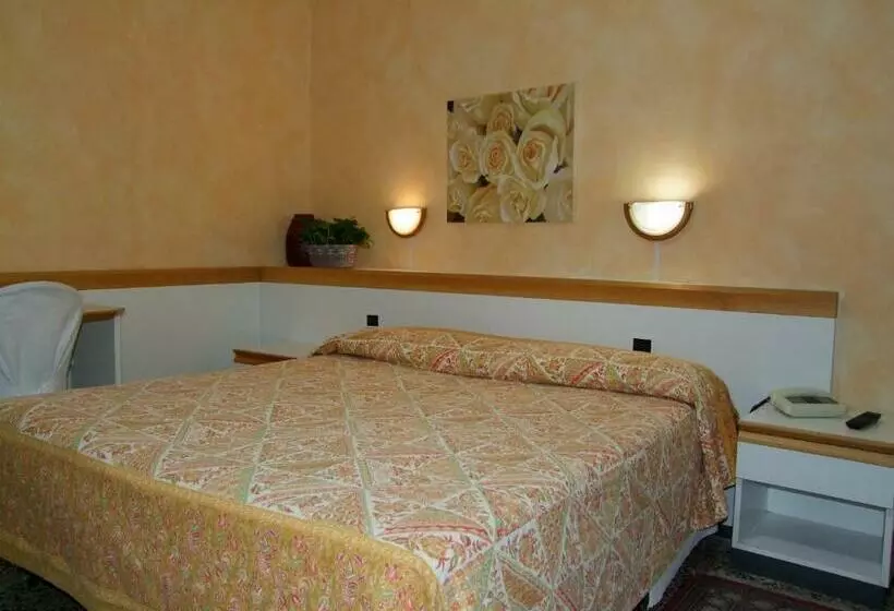 Fotos del hotel Agnello D Oro Genova:  9