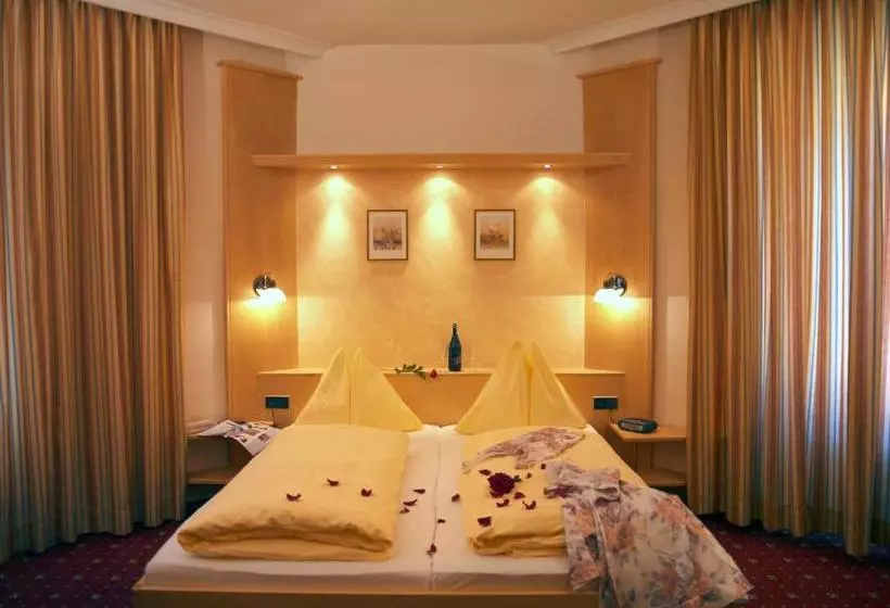 Fotos del hotel Goldener Brunnen:  11