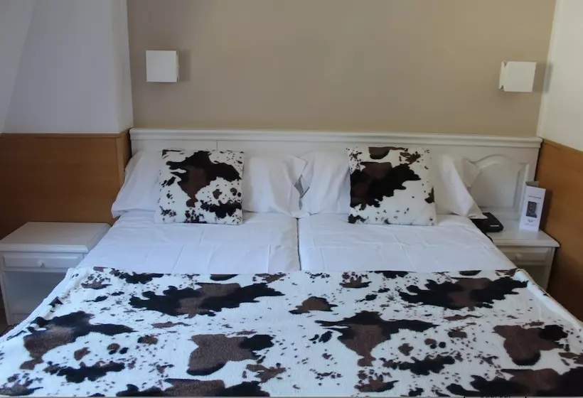 Fotos del hotel Pitiusa:  5