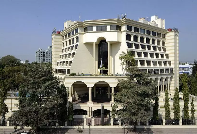 Fotos del hotel Sun-n-Sand Pune:  13