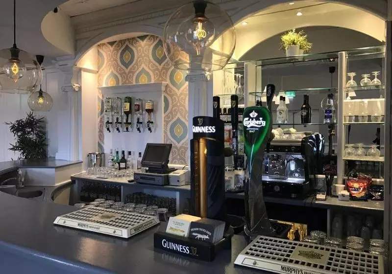 Fotos del hotel Glen Oaks Lodge:  4