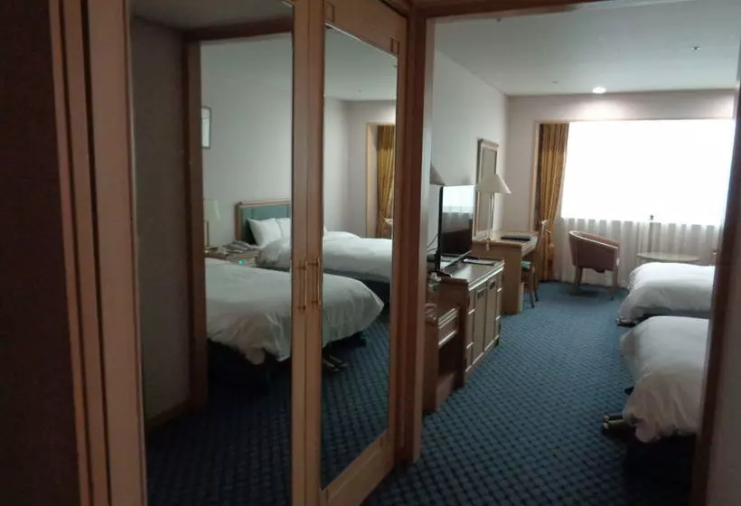 Fotos del hotel Legend:  11