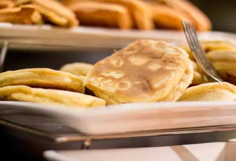 Fotos del hotel City Lodge Hotel V&a Waterfront:  11