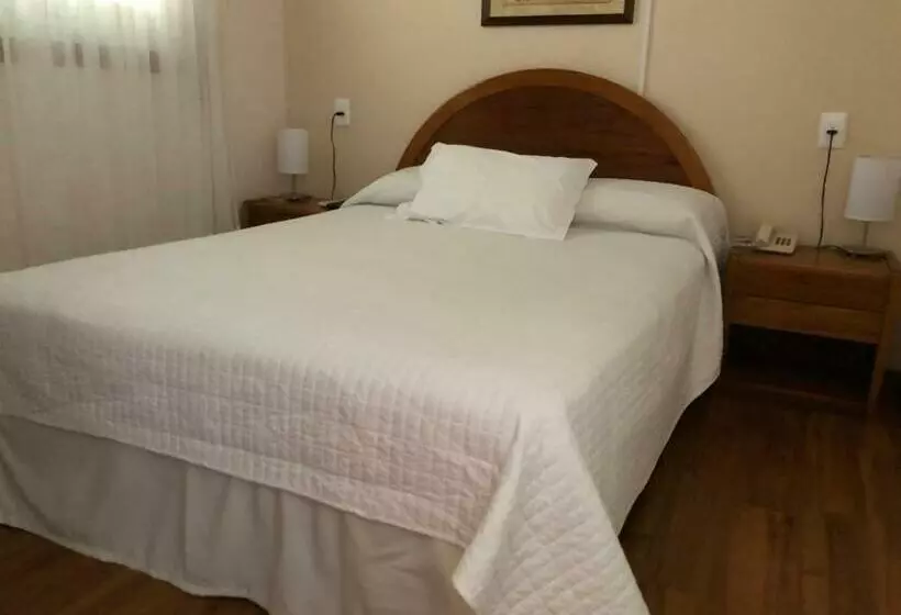 Fotos del hotel San Fernando:  12