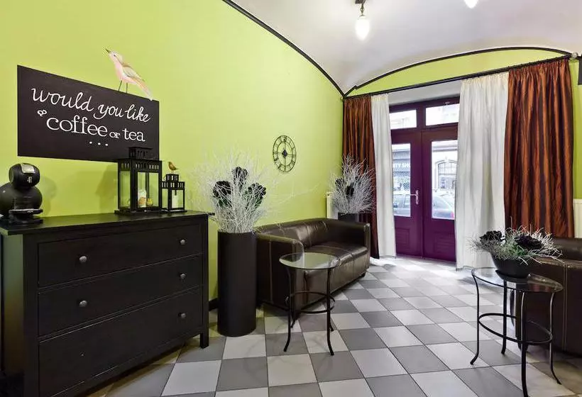 Fotos del hotel Oasis Prague Apartments:  2