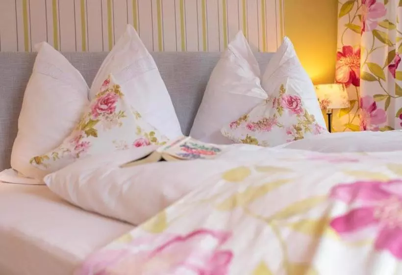 Fotos del hotel Boutique Hotel Martha:  12