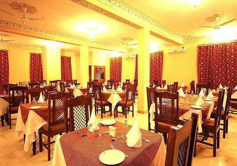 Fotos del hotel Thar Vilas:  3